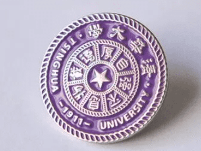 ?；胀瑢W會徽章